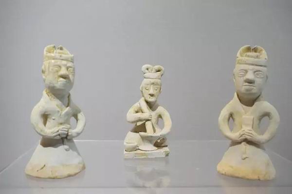 气温降至冰点！去看几场展览暖暖心