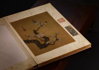 少而妙 壮而神：陈洪绶的《花鸟草虫册》_1