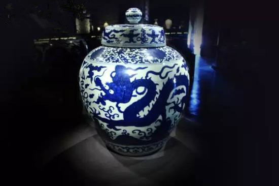 浅谈清代早期民窑青花瓷_3