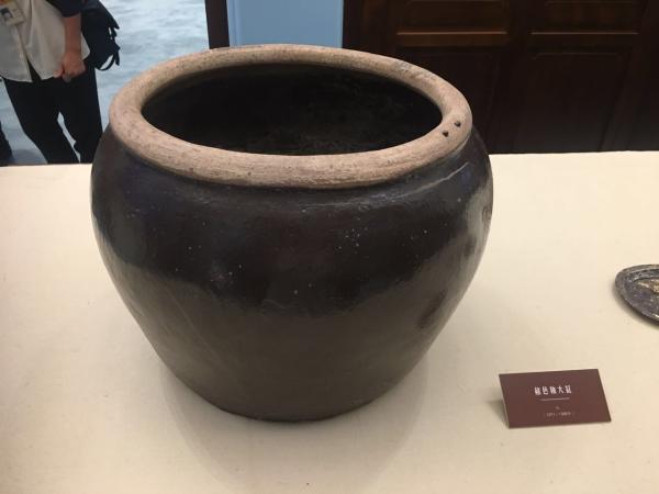 故宫首次为何刚办追思会 当年捐赠文物要借钱去北京