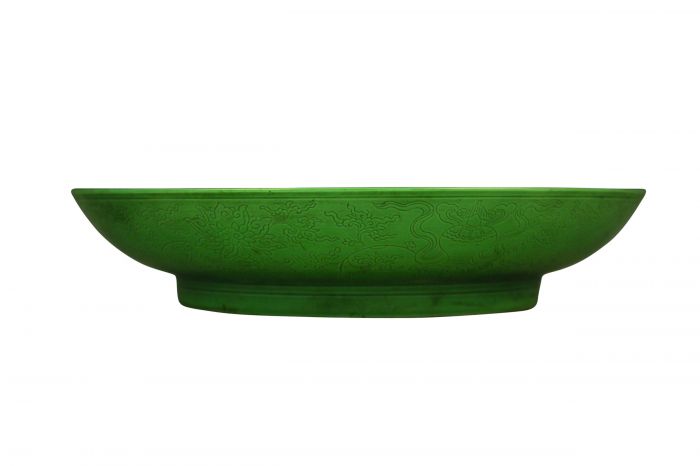 绿意盎然：馆藏绿釉瓷器赏析_图3-1 清雍正款瓜皮绿釉八宝缠枝纹盘