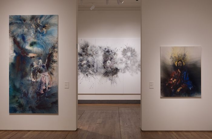 用火药作画 蔡国强见证“绘画精神”