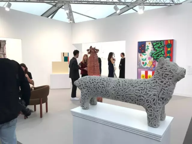 弗里兹伦敦艺博会中的惊鸿一瞥()