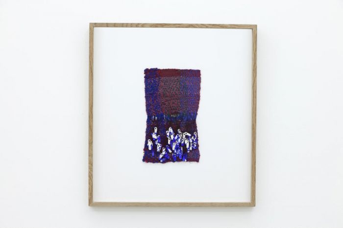 《白天滑向黑夜》；Le jour glisse vers la nuit, 2014, soie, coton, papier, encre, 23,5 x 14 cm