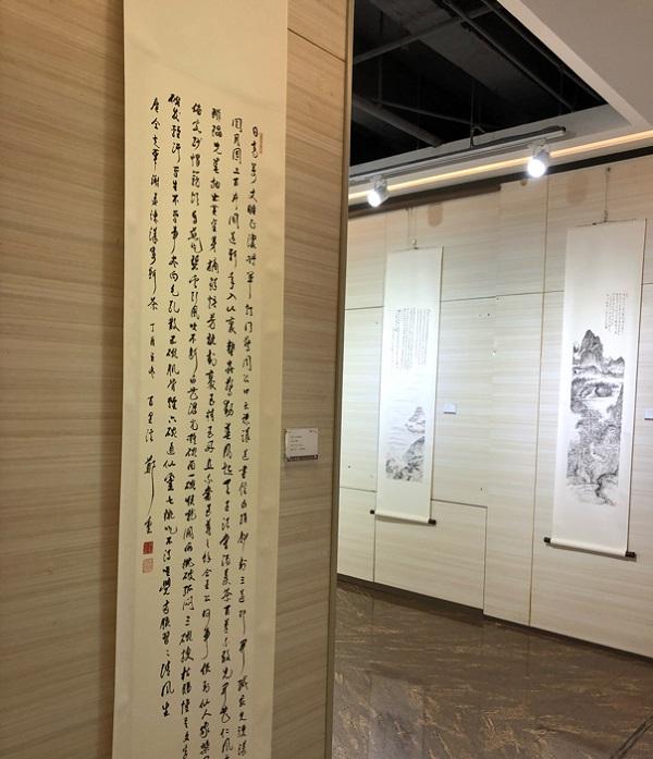 草场莺飞四月天 我们要看点啥？