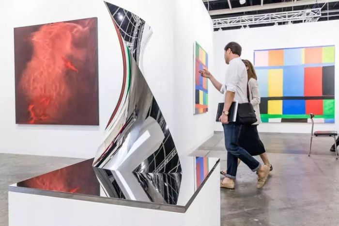 巴塞尔上 Lisson 画廊的展位 pic/Art Basel