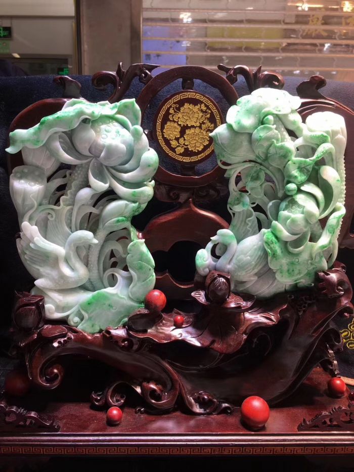 关于翡翠摆件 我们应当知道的细节