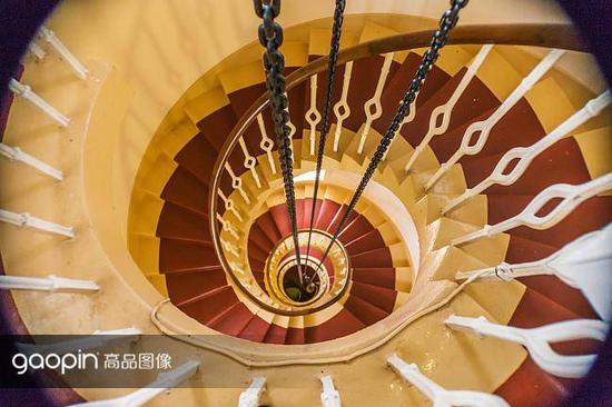 这些旋转楼梯简直就是艺术品