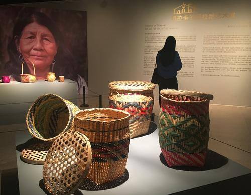 “乌拉圭的瓜拉尼艺术展”的现场展品