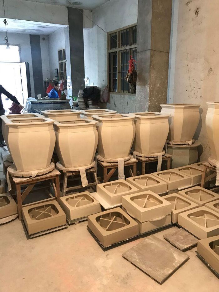 制作拓片的景德镇工作坊