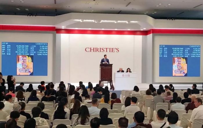 巴斯奎特《无题（橙色运动人像）》以73,225,000港元成交