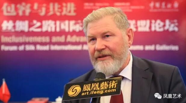 ▲ “凤凰艺术”专访俄罗斯国家艺术科学院副院长维克多·加里宁