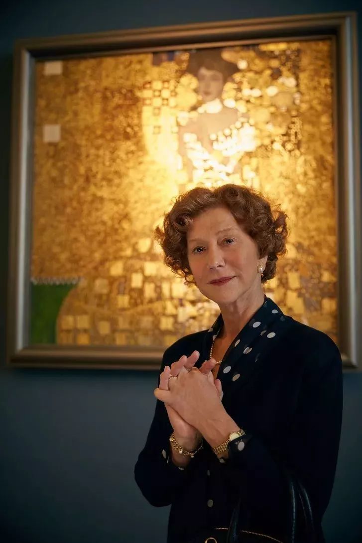 金衣女人 仰慕你的人太多