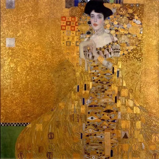 金衣女人 仰慕你的人太多