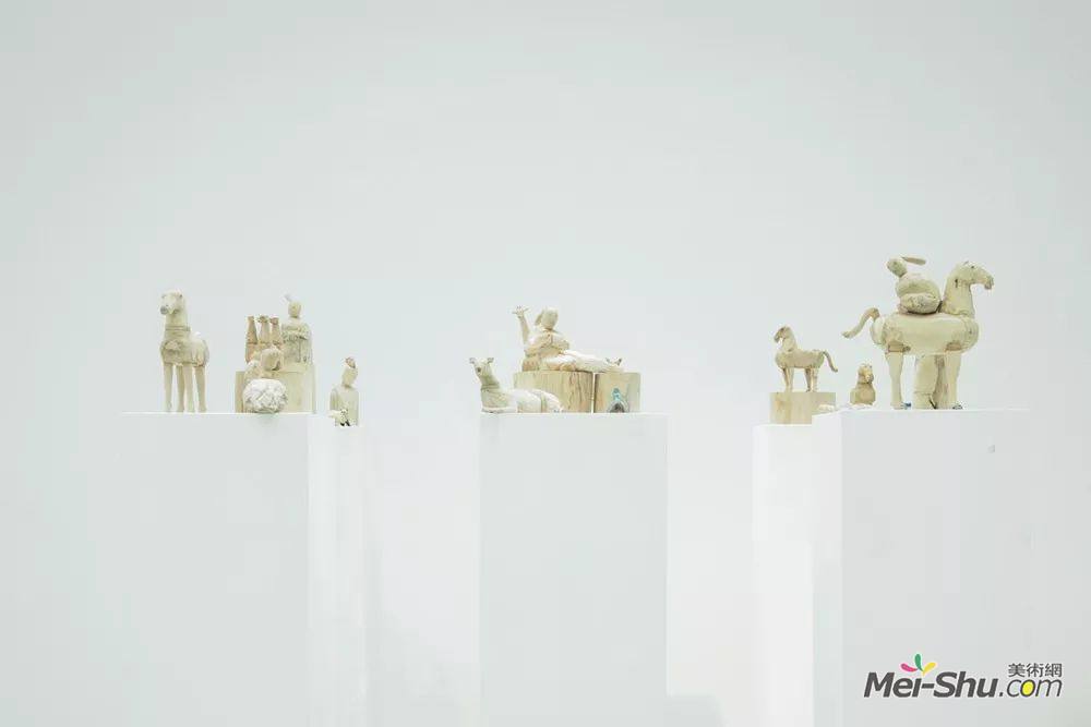 史文娟 | 《象》| 200×50×30cm | 木
