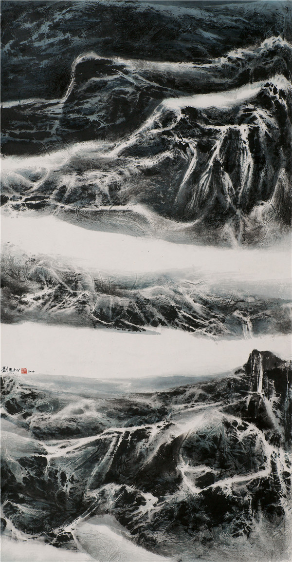 刘国松《冰雪锁山腰》 187x96cm 纸本水墨 2015