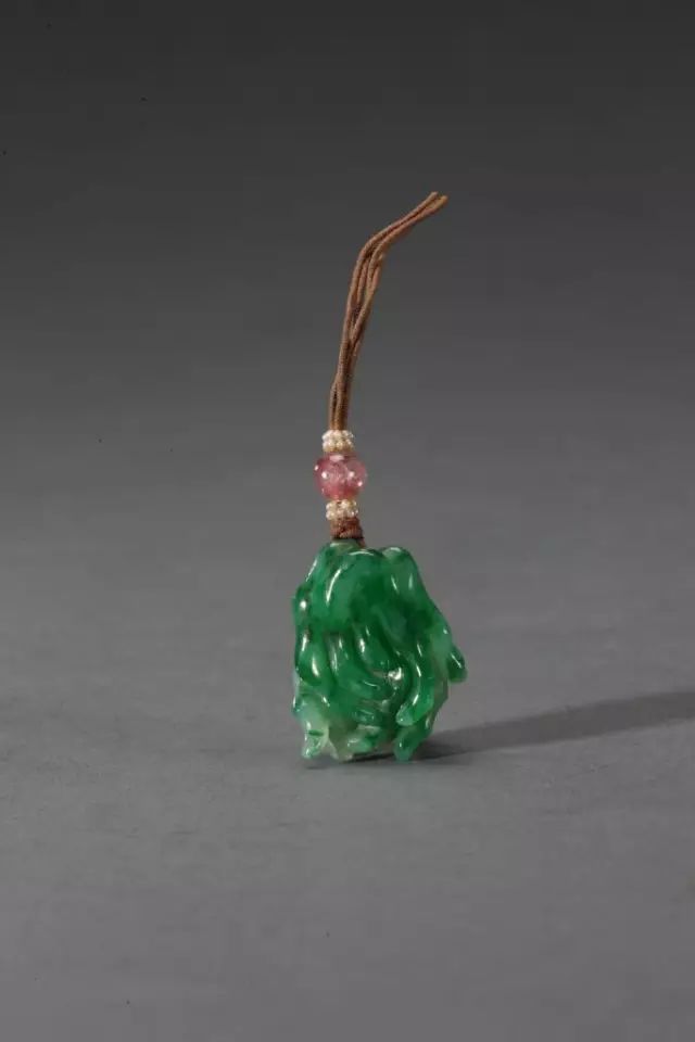 苍翠欲滴!清代宫廷赏玩的老翡翠